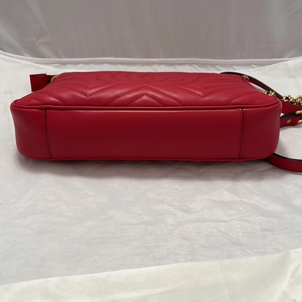 Gucci Matelasse shoulder bag - Picture 6 of 15